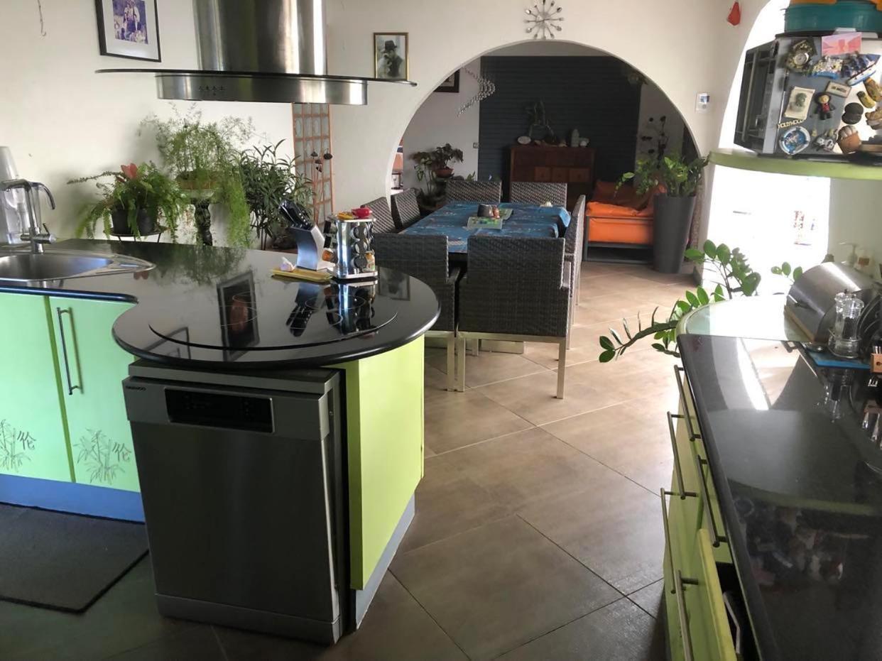 Ti Kaz Lo Ker Chambre D'Hote Chez L'Habitant Сен-Жозеф Экстерьер фото